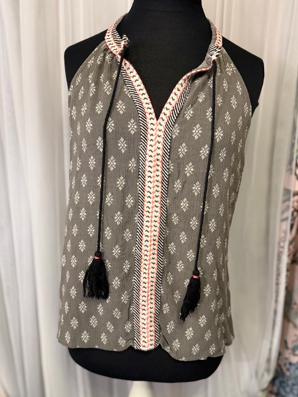 Wrangler Boho Top L Gray Tassel Tie Embroidered Trim Western Festival